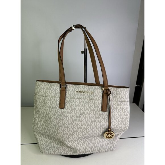 Michael Kors Jet Set Travel Md Carryall Tote White Canvas - Picture 1 of 11